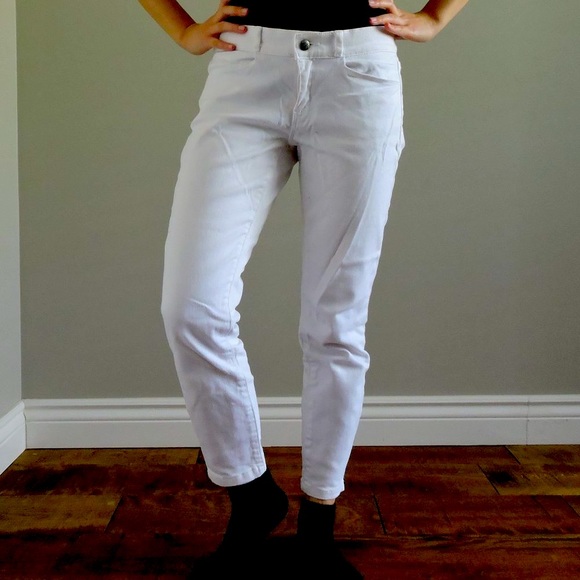 Jacob Mid-Rise Cropped Jeans with Zipper Opening at the Ankles, Size 27 - Picture 2 of 11